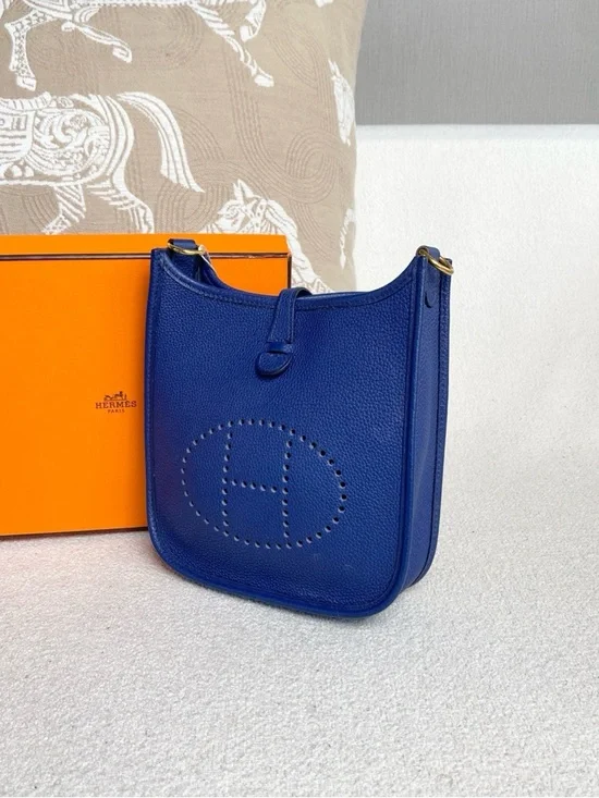 Hermès | Mini Evelyne Sapphire Blue | Mint Condition - Picture 4 of 9